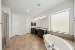 12611 Windy Bridge Ln, Pearland, TX 77584 - Photo 17