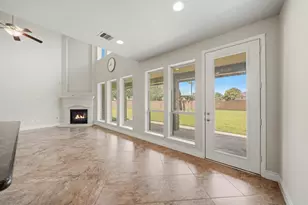 12611 Windy Bridge Ln, Pearland, TX 77584 - Photo 9
