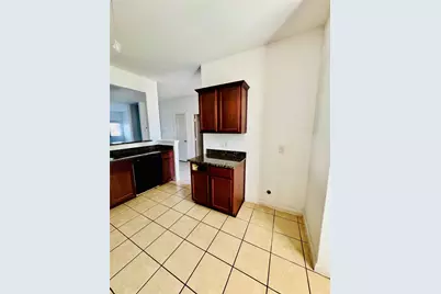 2427 Tracy Lane, Highlands, TX 77562 - Photo 5