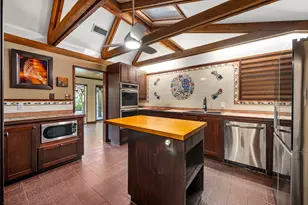 207 Wroxton Dr, Conroe, TX 77304 - Photo 9