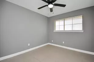 6439 Hidden Arbor Ln, Houston, TX 77088 - Photo 29