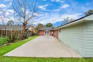 6439 Hidden Arbor Ln, Houston, TX 77088 - Photo 11