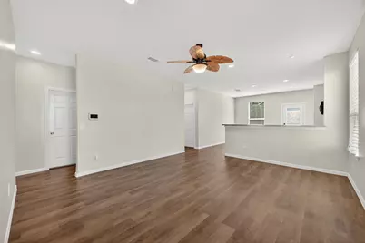 4727 Prairie Chase Drive, Houston, TX 77069 - Photo 5