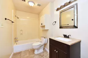 8515 Sands Point Dr, Houston, TX 77036 - Photo 15
