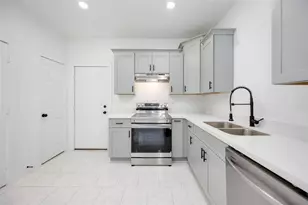 7706 Independence St, Houston, TX 77051 - Photo 11