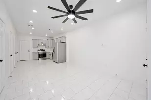 7706 Independence St, Houston, TX 77051 - Photo 5