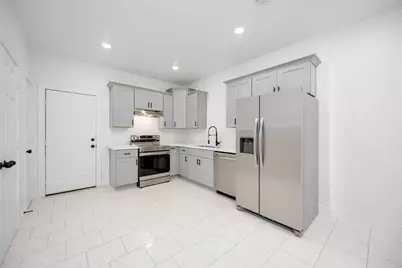 7706 Independence Street #B, Houston, TX 77051 - Photo 9