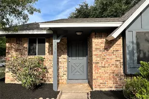10358 Misty River Dr, Houston, TX 77086 - Photo 5