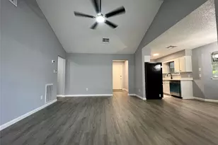 10358 Misty River Dr, Houston, TX 77086 - Photo 9