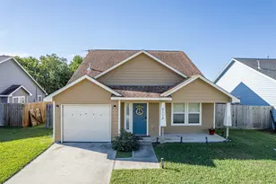 2113 W Gulf St, Baytown, TX 77520 - Photo 5