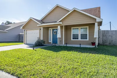 2113 W Gulf Street, Baytown, TX 77520 - Photo 3