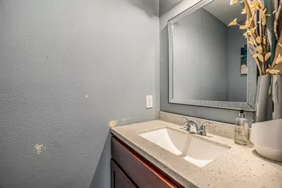 2113 W Gulf Street, Baytown, TX 77520 - Photo 23