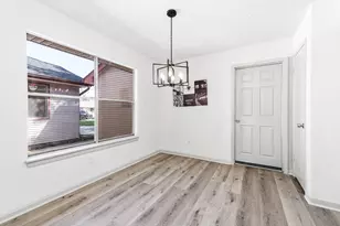 11427 Valarno Dr, Houston, TX 77066 - Photo 15