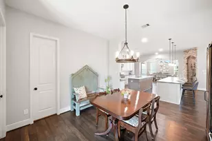 1433 Hicks Field Ln, League City, TX 77573 - Photo 9