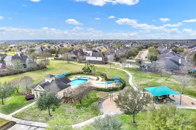 1652 Longwood Glen Lane, Friendswood, TX 77546 - Photo 43