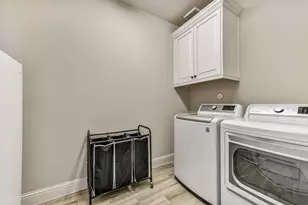 1652 Longwood Glen Ln, Friendswood, TX 77546 - Photo 35