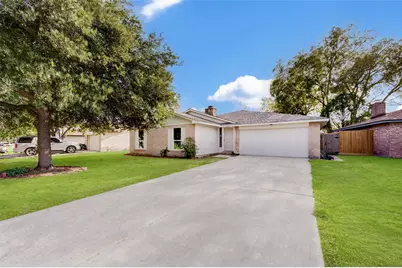 2315 Green Knoll Drive, Houston, TX 77067 - Photo 3
