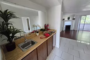 8323 Wilcrest Dr, Houston, TX 77072 - Photo 5