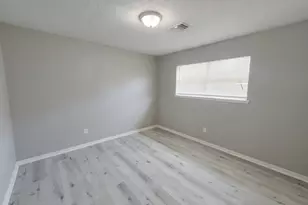 2107 Lamar Dr, Richmond, TX 77469 - Photo 11