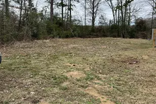 400 Cloverdale, Livingston, TX 77351 - Photo 1