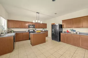 8114 Yaupon View Dr, Cypress, TX 77433 - Photo 11