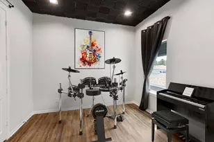 4908 Paradigm Ln, Spring, TX 77379 - Photo 13