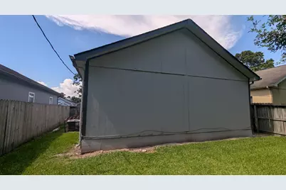 11926 Greensbrook Forest Drive, Houston, TX 77044 - Photo 13
