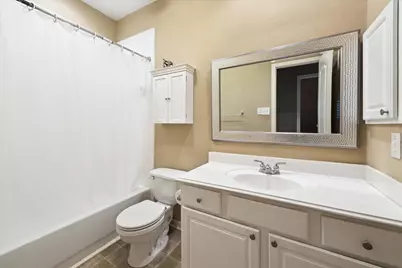 11215 Royce Palms Drive, Houston, TX 77042 - Photo 17