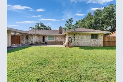 2818 Frostwood Circle, Dickinson, TX 77539 - Photo 33