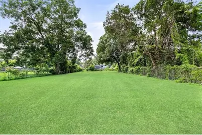 7095 Scotts Dr, Beaumont, TX 77708 - Photo 19