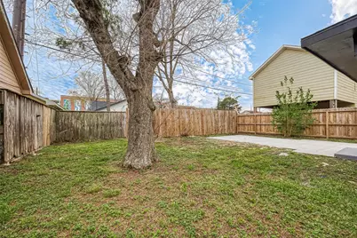 4726 Pease Street, Houston, TX 77023 - Photo 47
