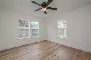 4726 Pease St, Houston, TX 77023 - Photo 39