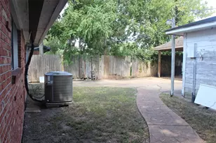 520 Westside Ct, Pasadena, TX 77502 - Photo 5