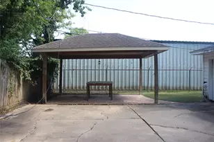 520 Westside Ct, Pasadena, TX 77502 - Photo 3