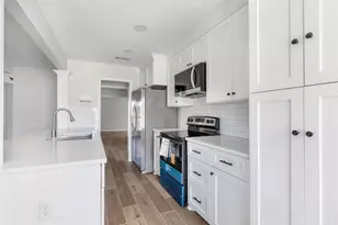 12110 E River Run Dr, Baytown, TX 77523 - Photo 11