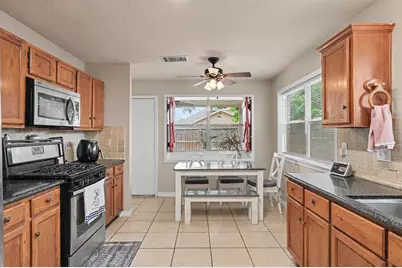 5226 Clarkston Lane, Spring, TX 77379 - Photo 9