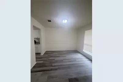 8119 Knightwood Forest Drive, Houston, TX 77088 - Photo 9