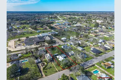 232 S Holland, Bellville, TX 77418 - Photo 3