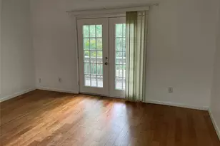 2100 Tanglewilde St, Houston, TX 77063 - Photo 7