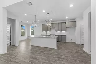 8747 Mallow Rose Wy, Rosharon, TX 77583 - Photo 3