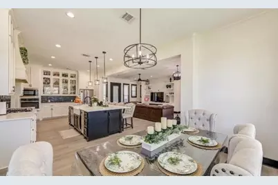 1607 Avenue E, Danbury, TX 77534 - Photo 11