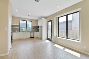 1439 Northwood Blf Ln, Pinehurst, TX 77362 - Photo 9