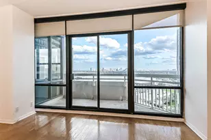 14 Greenway Plz, Houston, TX 77046 - Photo 1