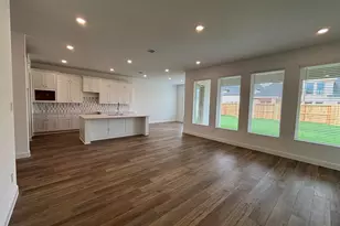 6018 Marina Ray Dr, Baytown, TX 77521 - Photo 9