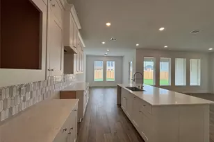 6018 Marina Ray Dr, Baytown, TX 77521 - Photo 11