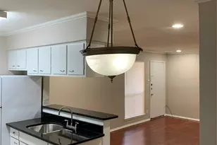 1412 Hawthorne St, Houston, TX 77006 - Photo 3