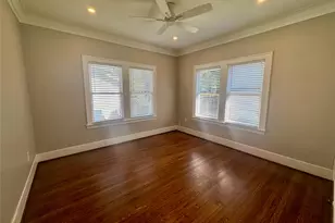 914 W Melwood St, Houston, TX 77009 - Photo 9