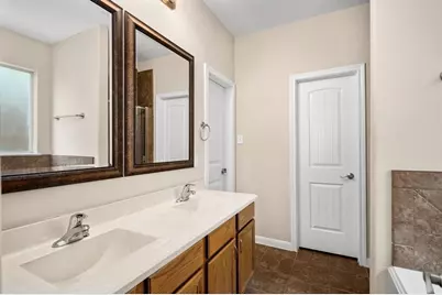 1007 Summer Wood Boulevard, Conroe, TX 77303 - Photo 15