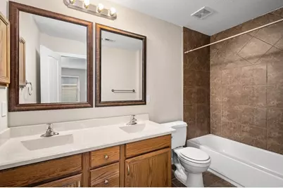 1007 Summer Wood Boulevard, Conroe, TX 77303 - Photo 19
