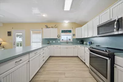 214 Tampa, Port Bolivar, TX 77650 - Photo 11